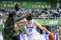 lol战绩查询-上海甩开追随者，领跑积分榜，望冲击季后赛的简单介绍