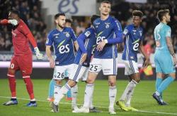 lol转区-圣埃蒂安在客场全取三分，表现抢眼的简单介绍