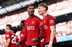 lol战绩查询-曼联主场大胜阿斯顿维拉，豪取三分