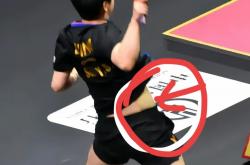 lol合区-球场上的女将们，用实力征服观众的心