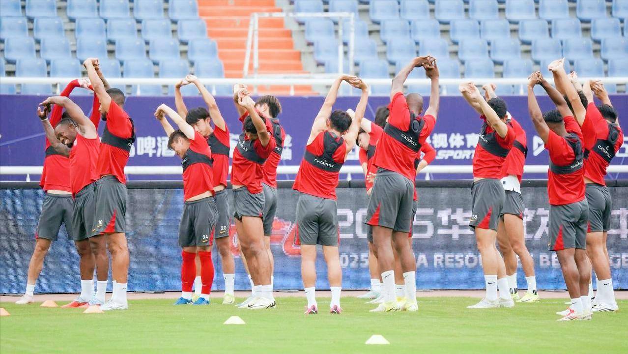 河南客场逆转，中超保级轻松了一些的简单介绍