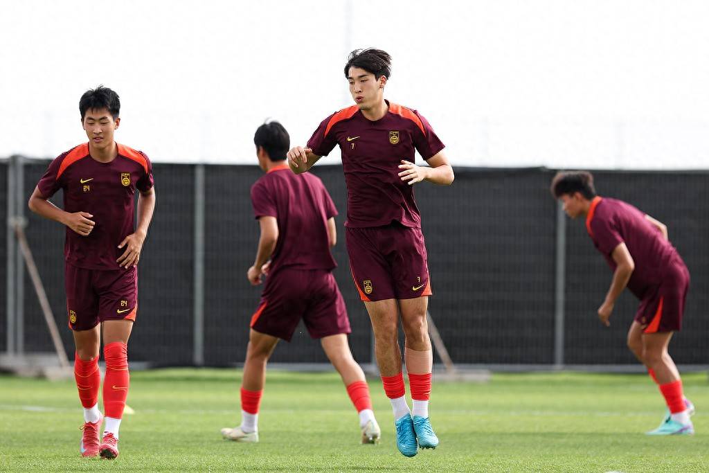 球员们集训备战重要比赛,全力以赴的简单介绍 球员们集训备战重要比赛,全力以赴的简单介绍