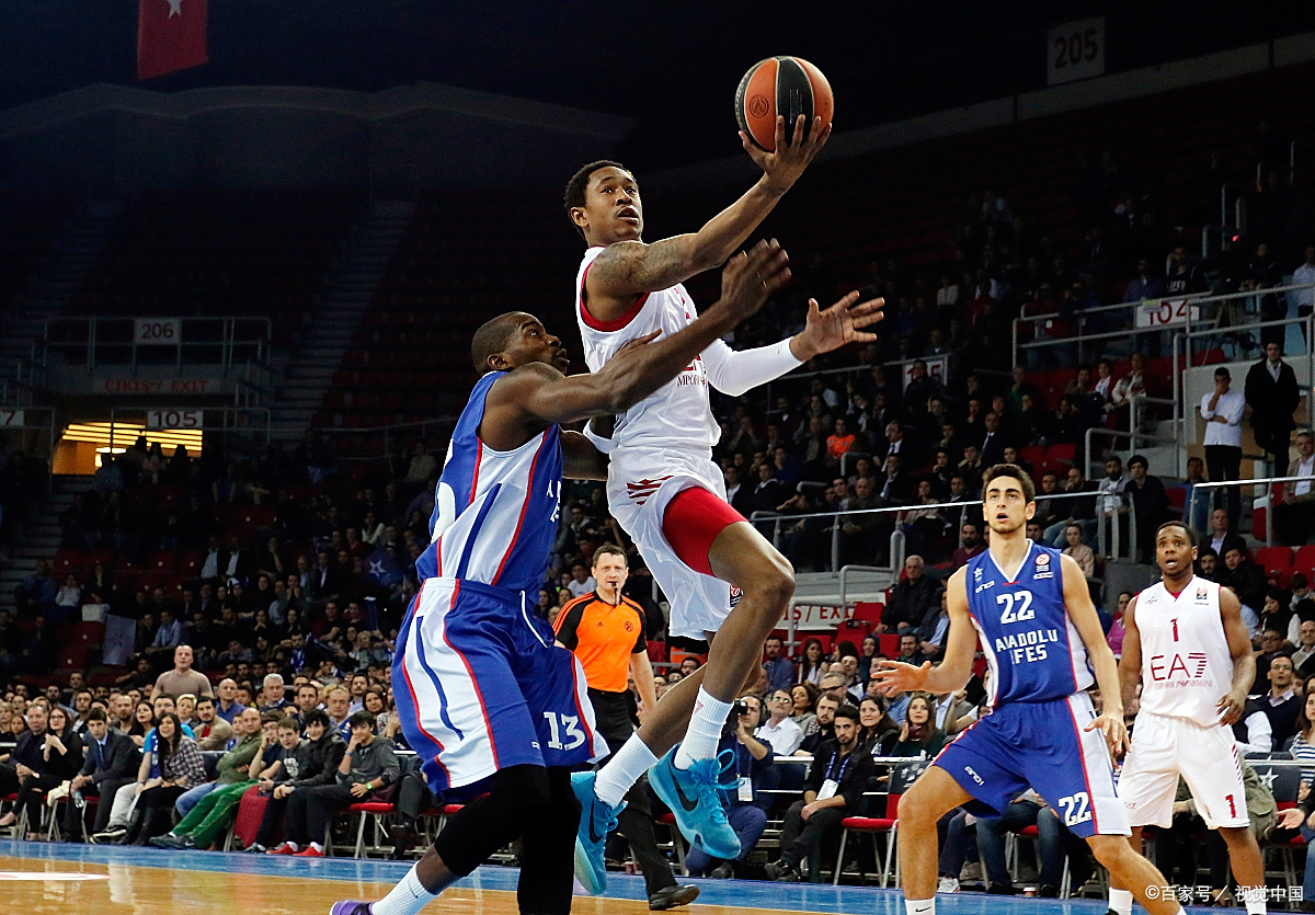 关于土耳其男篮绝杀美国男篮，阿德巴约制霸全场的信息