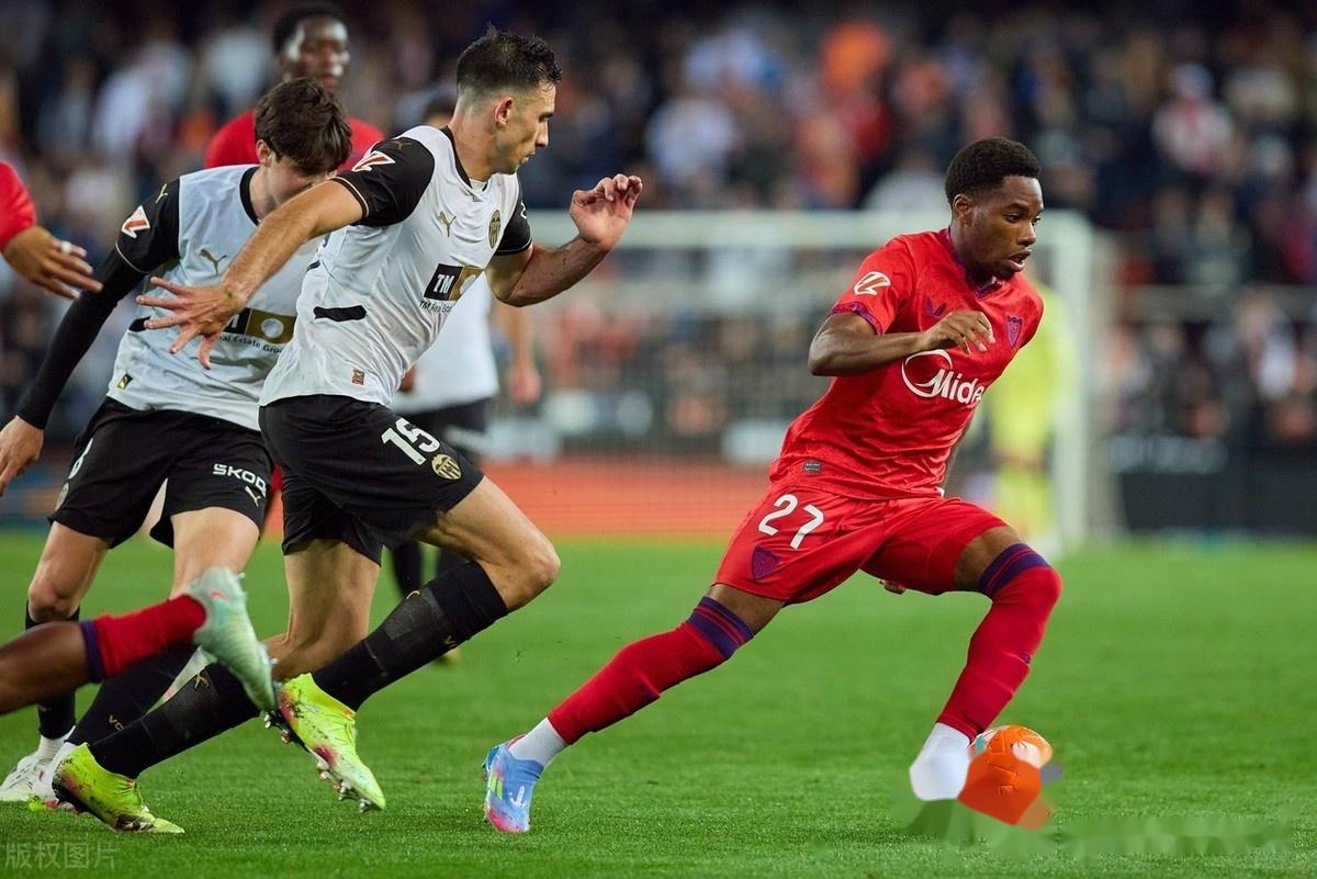 塞尔塔客场不敌塞维利亚，难以翻盘